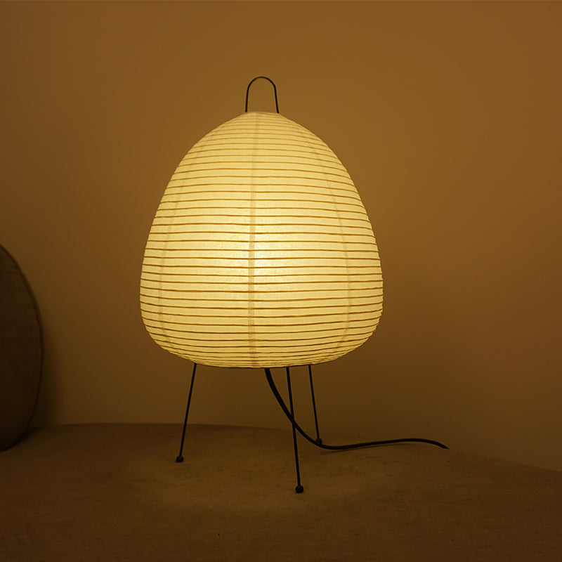 How are Akari Paper Lamps Manufactured?