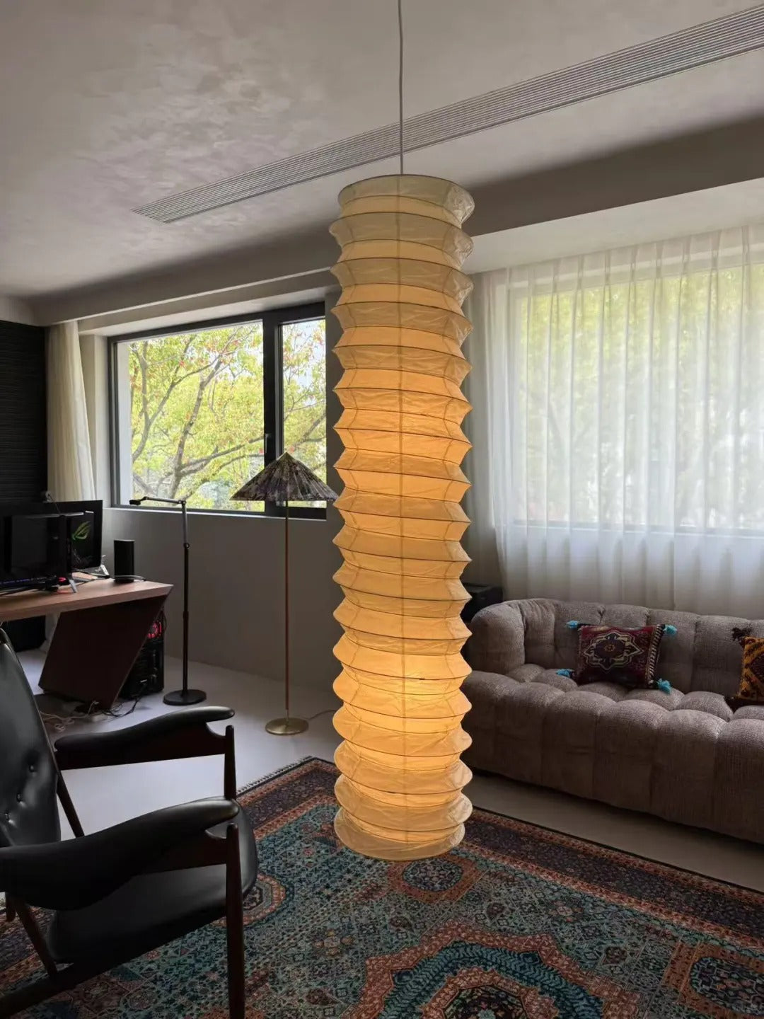 Japanese Lamp vs. All the World’s Lamps — Soft Light, Simple Shape, Timeless Style