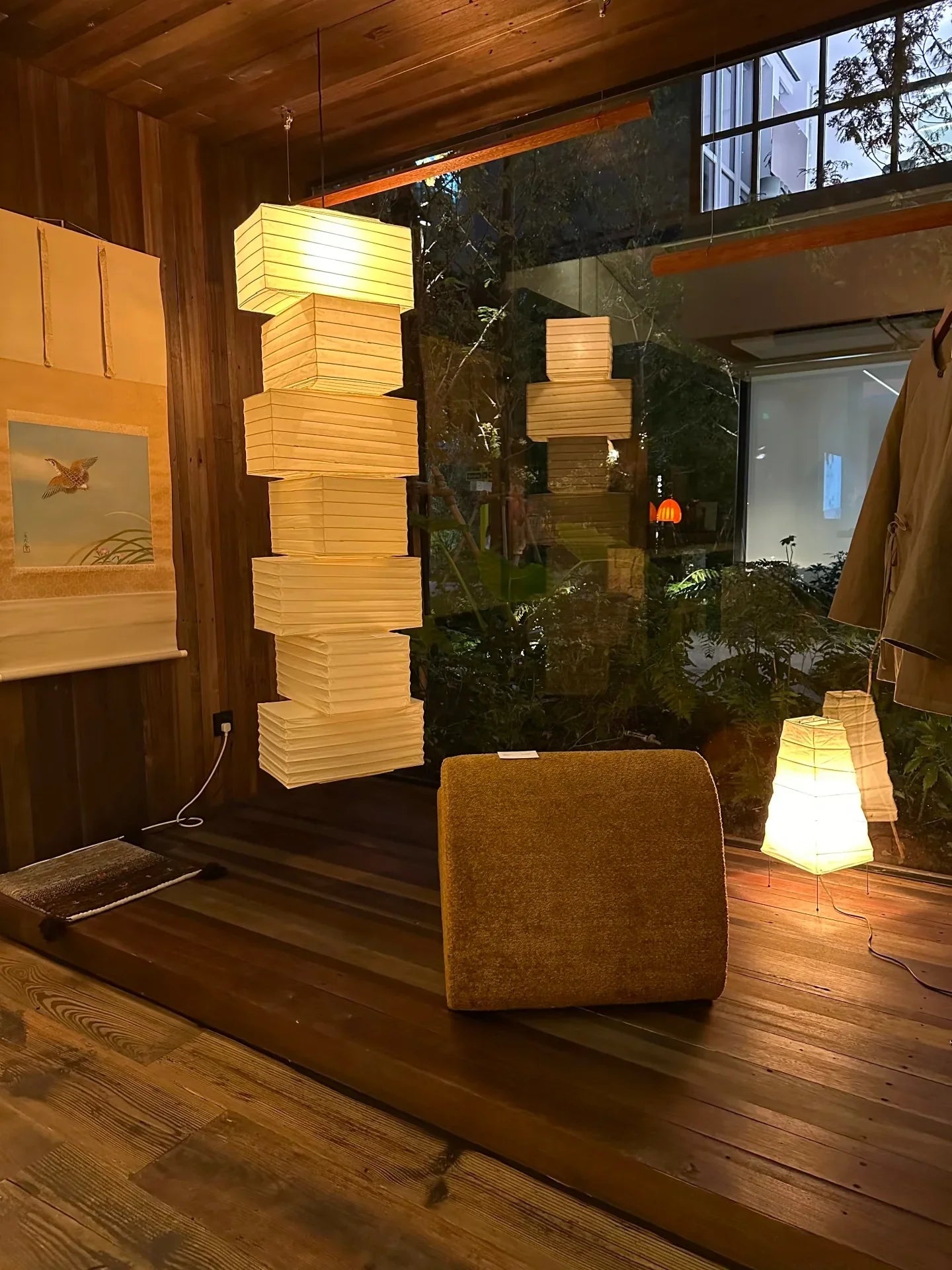 Soft White vs Warm White — Which Glow Should You Choose?