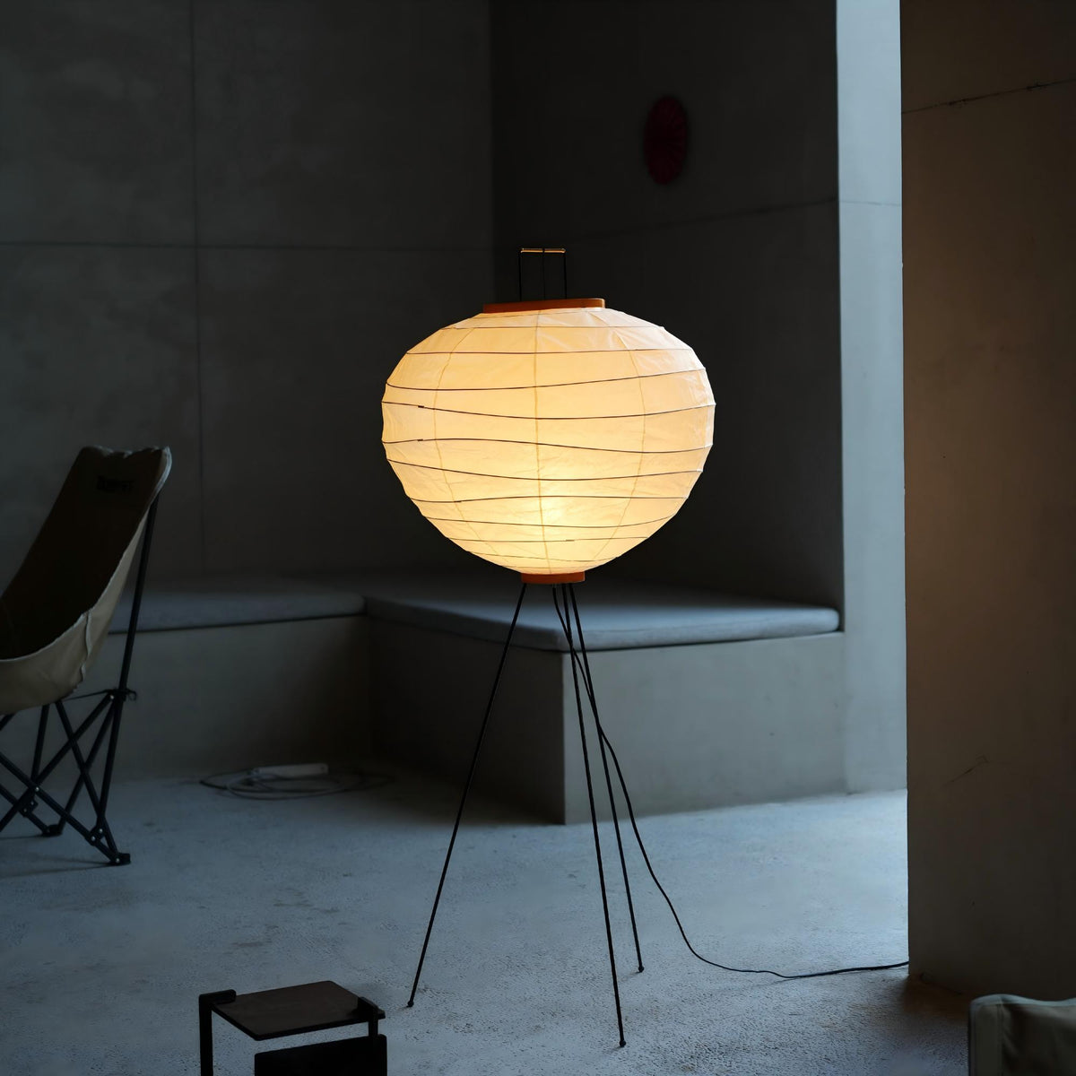 Akari 10D Floor Lamp Replica — Handcrafted Spherical Washi Light Sculpture