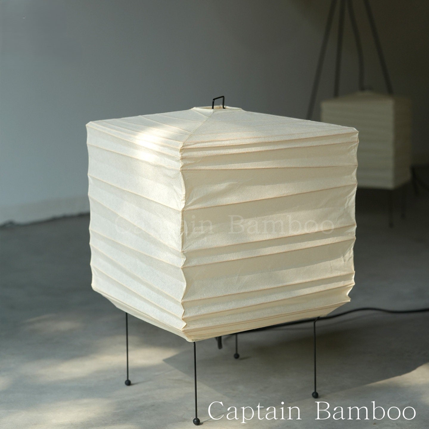 Noguchi AKARI 3X Tripod Floor/table Lamp