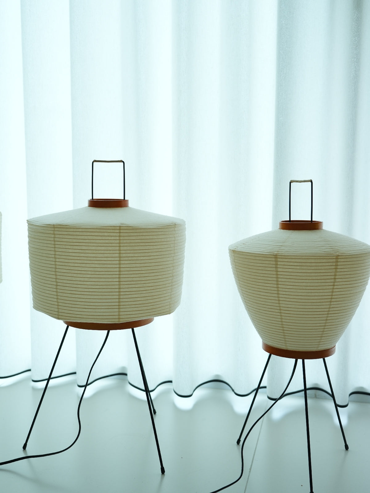 NOGUCHI AKARI 6A Table Lamp — Tall Washi Paper Lamp