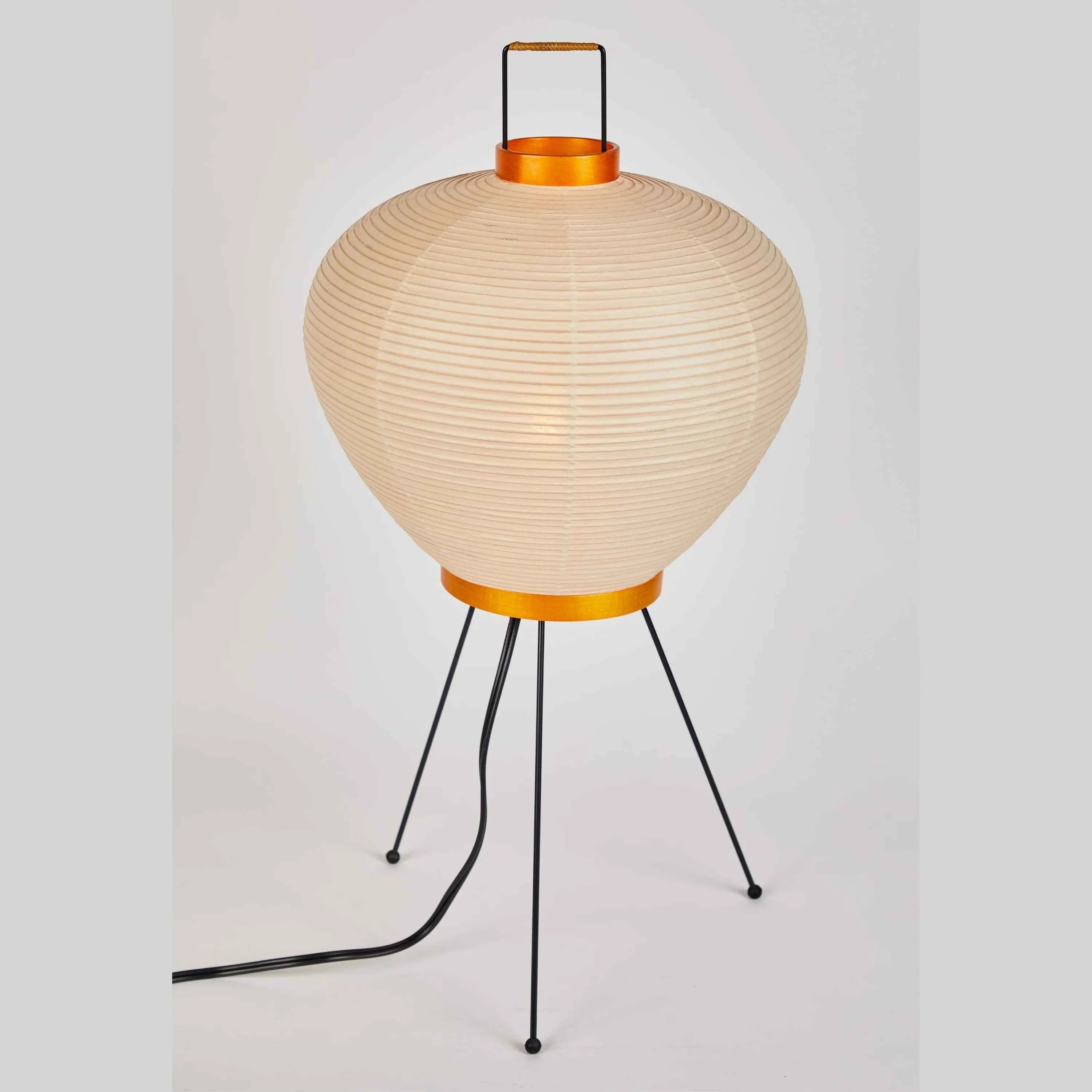 NOGUCHI AKARI 3A Table Lamp — Handcrafted Washi Lighting