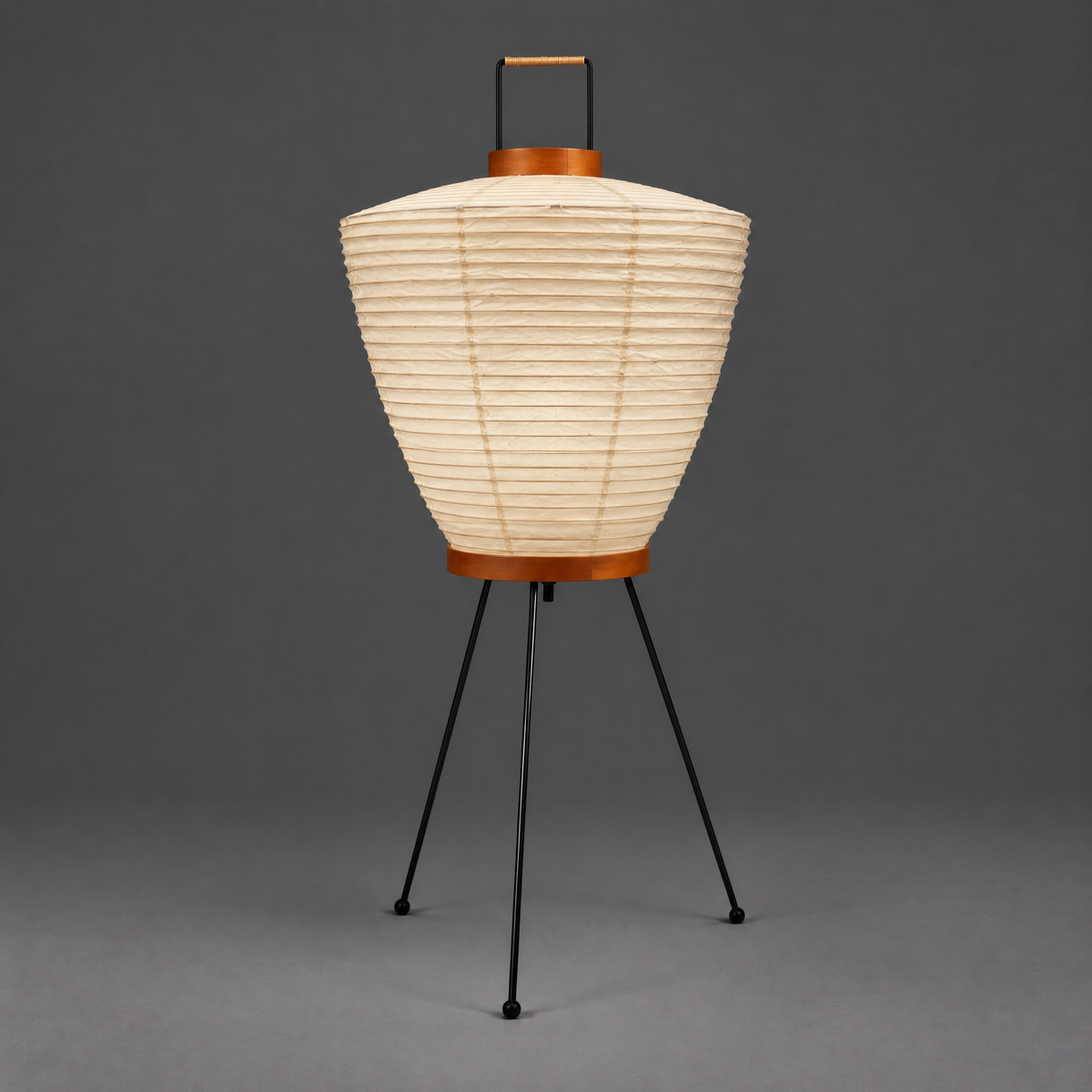 NOGUCHI AKARI 5A — Washi Paper Accent Table Lamp