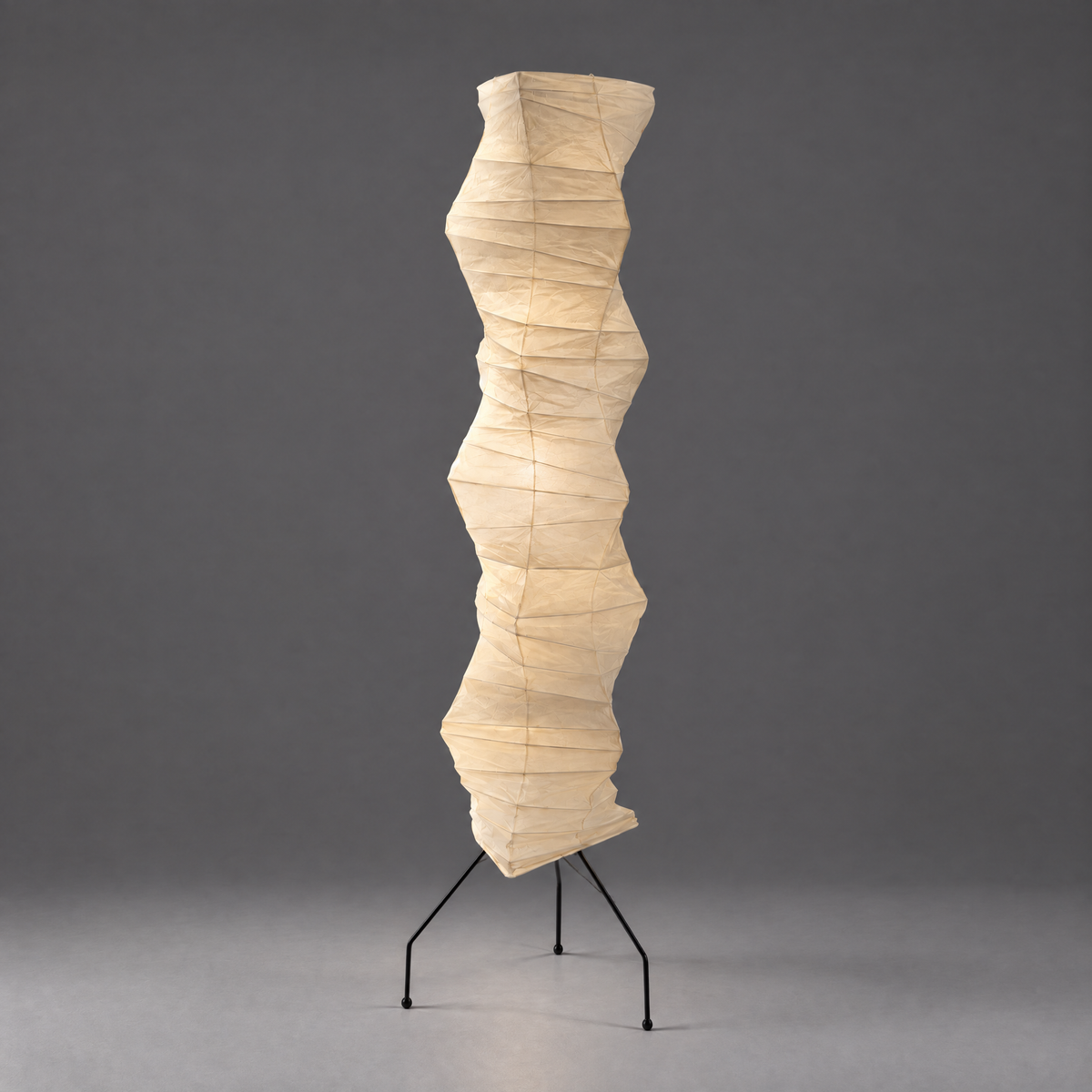 Noguchi Akari Floor Lamp UF4-33N Museum Proportions