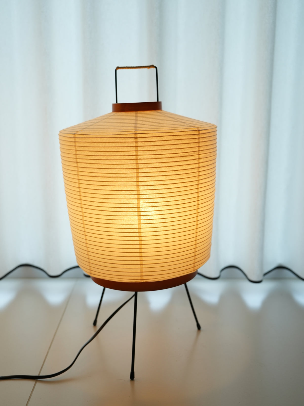 NOGUCHI AKARI 2A Paper Table Lamp — Washi & Bamboo Table Lamp