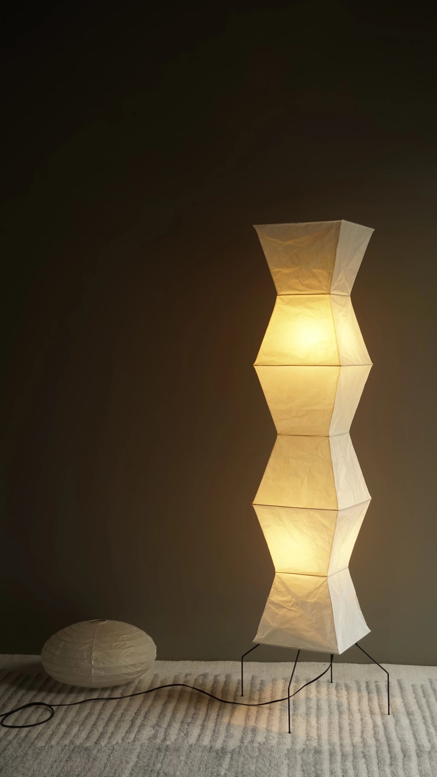 Bamboo Frame Washi UF4-L6 Floor Lamp - Sculptural Light Sculpture UF4-L9 - Captainsbamboo