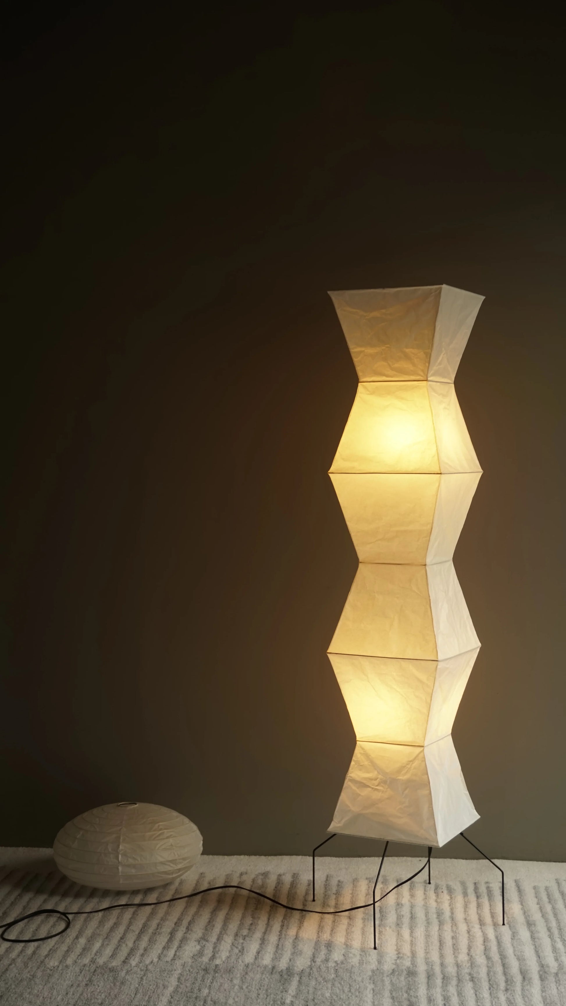 Bamboo Frame Washi UF4-L6 Floor Lamp - Sculptural Light Sculpture UF4-L9 - Captainsbamboo
