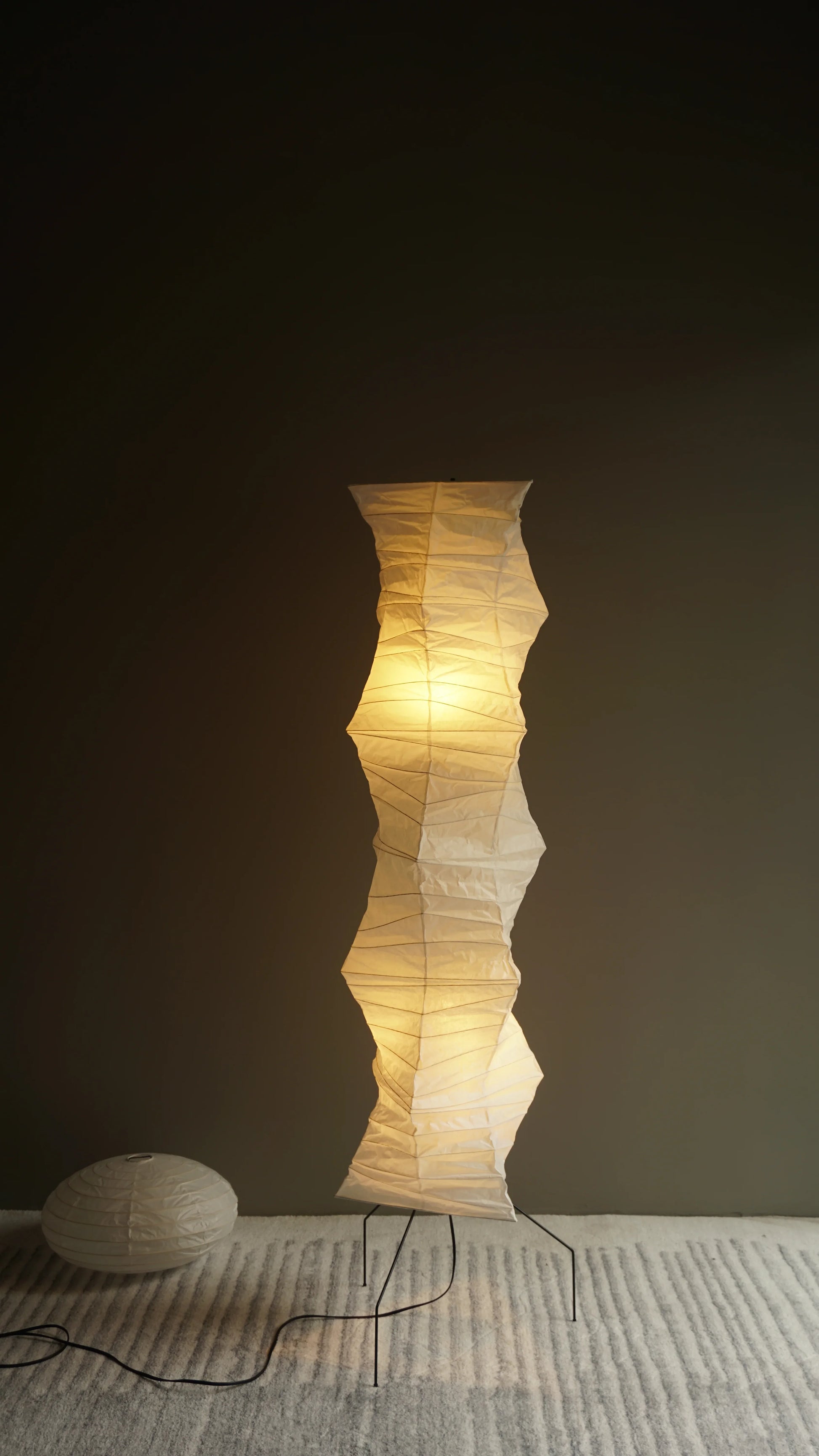 Bamboo Frame Washi UF4-L6 Floor Lamp - Sculptural Light Sculpture UF4-L9 - Captainsbamboo