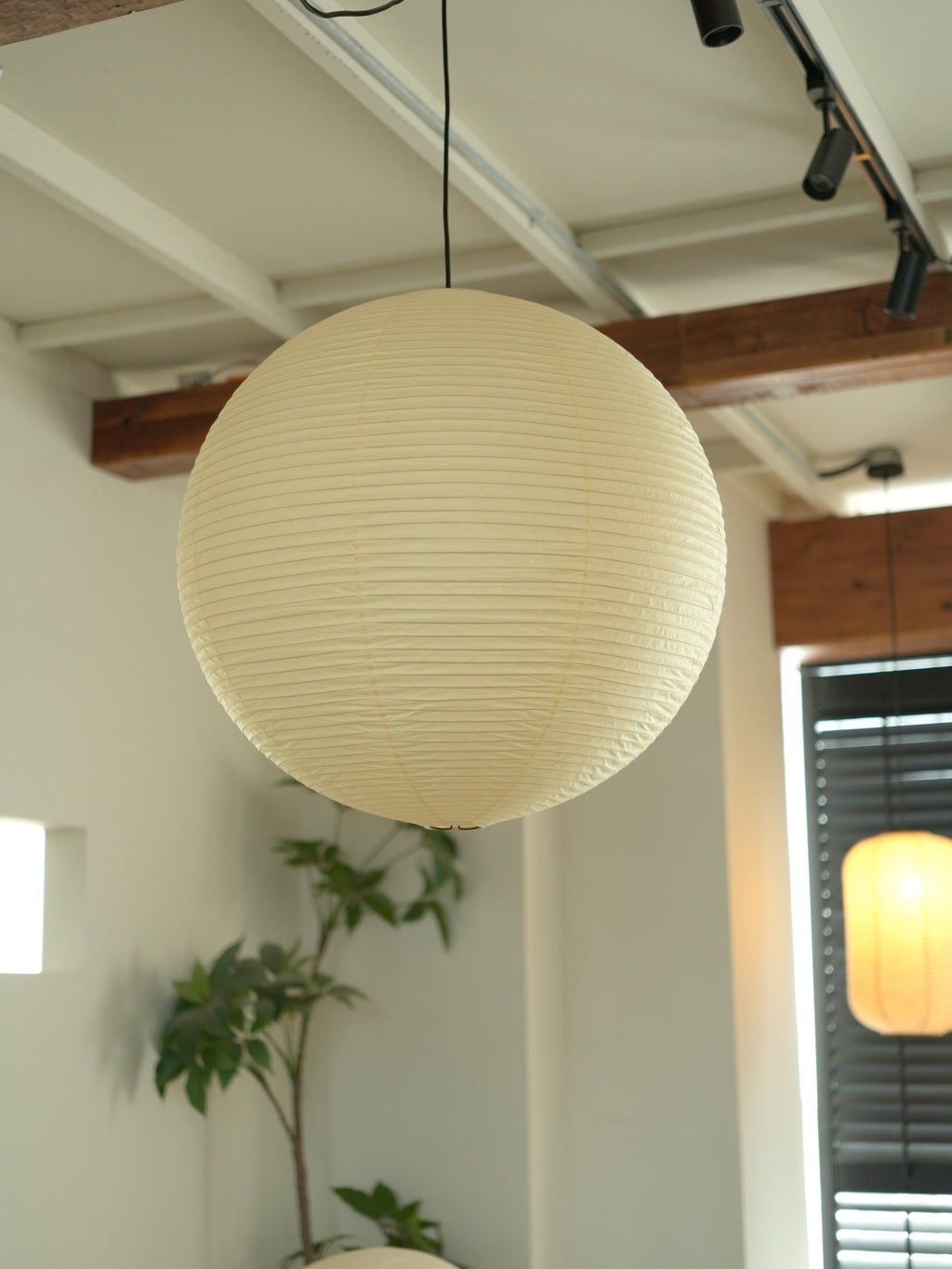 Akari 55A Washi Pendant – 17.7"–47.2", 5 Sizes | from $89