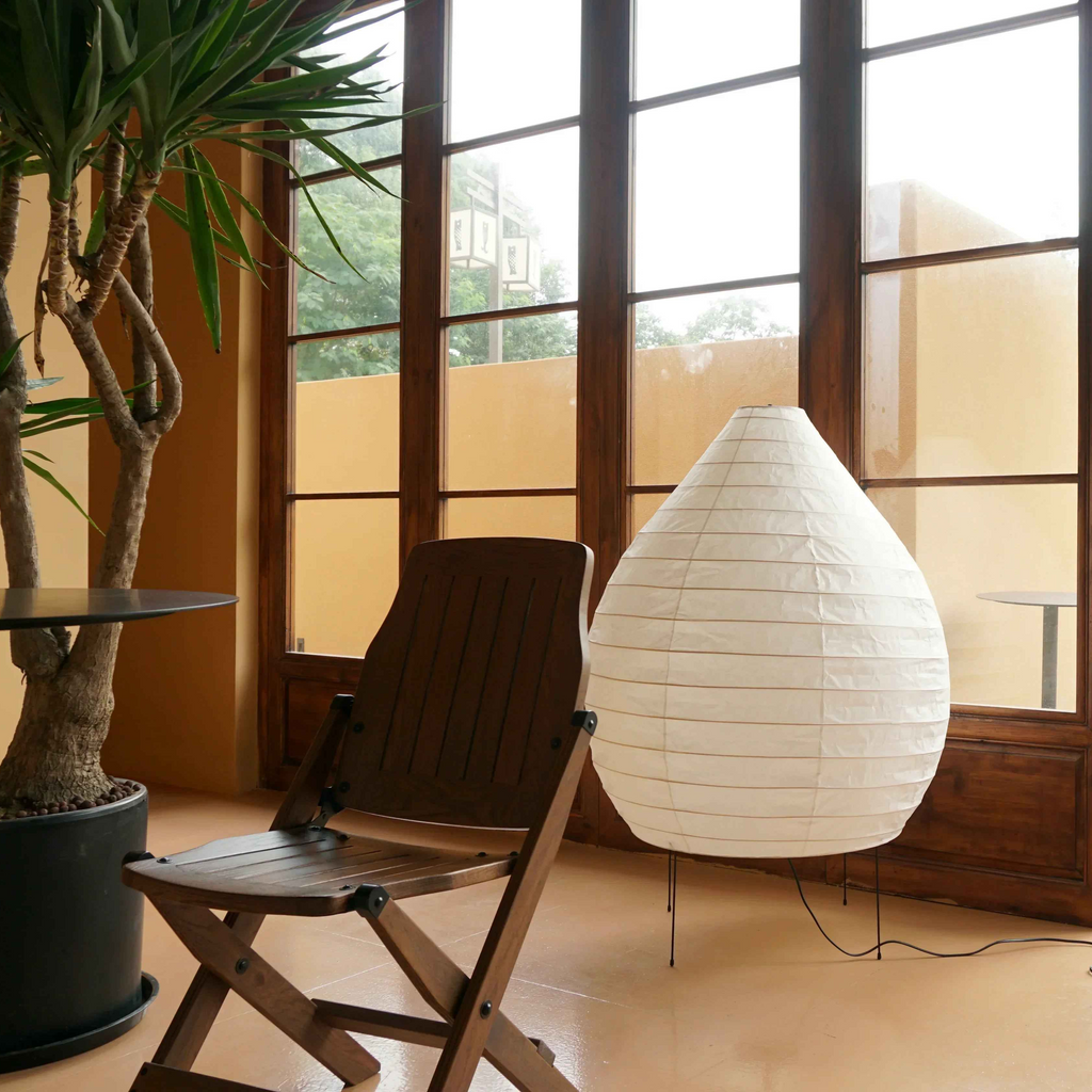 Akari 23N Washi-Stehlampe