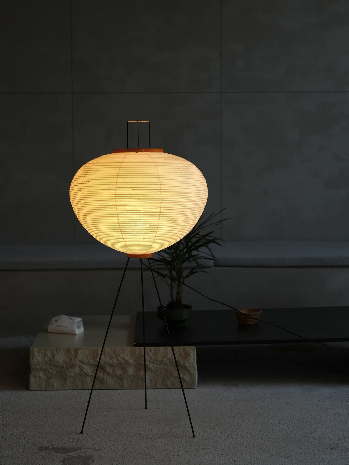 NOGUCHI AKARI 10A Floor Lamp — Large Washi Light Sculpture