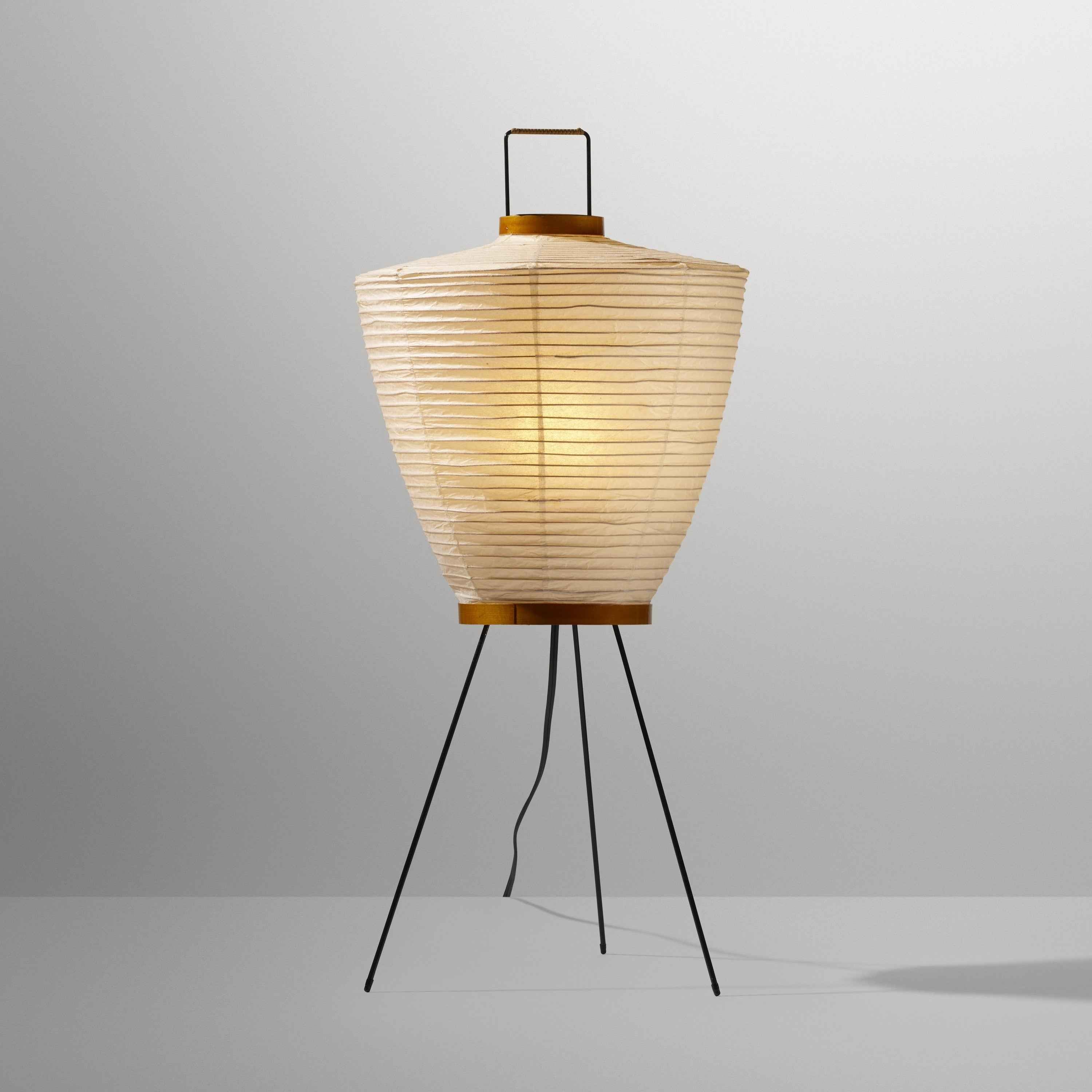 NOGUCHI AKARI 5A — Washi Paper Accent Table Lamp