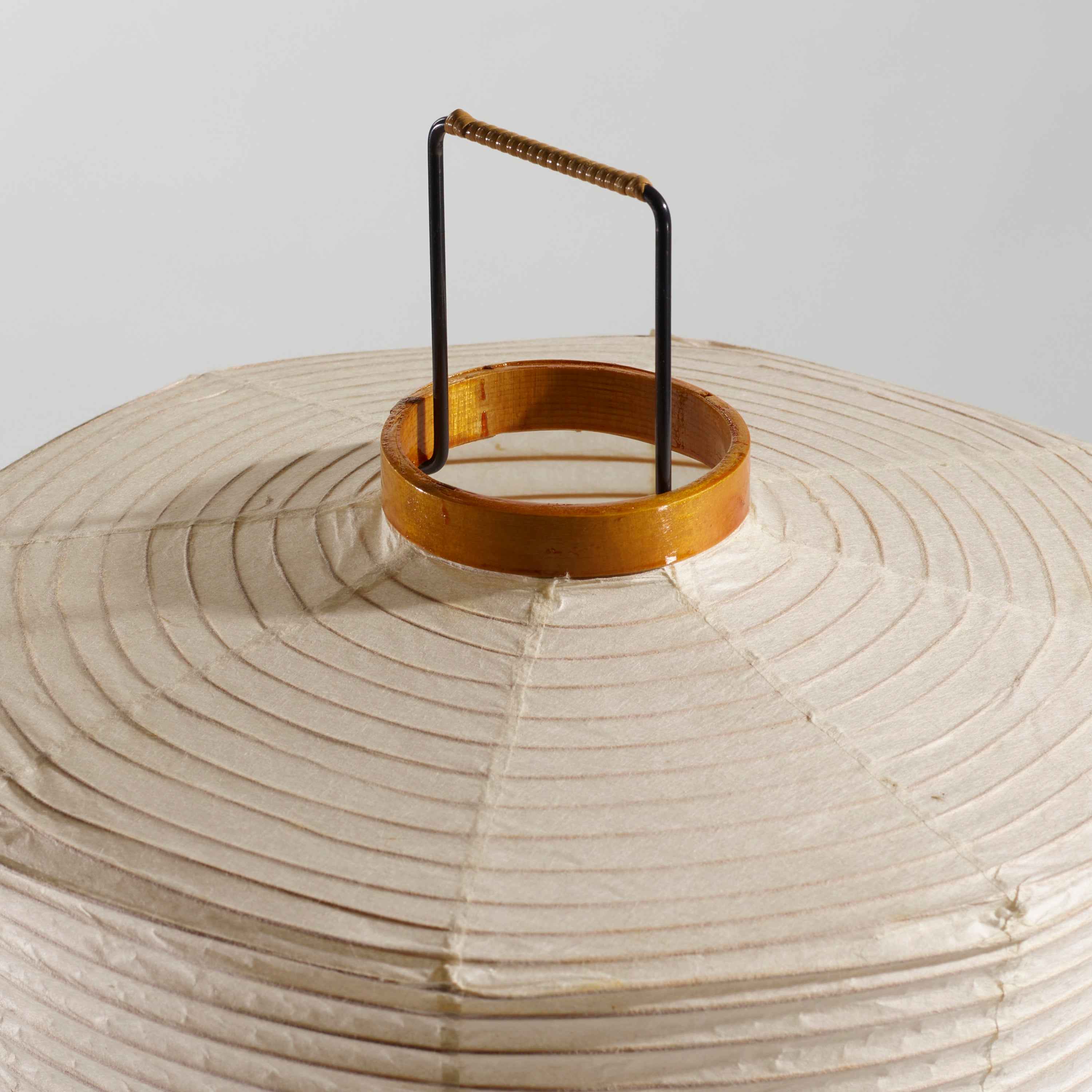 NOGUCHI AKARI 5A — Washi Paper Accent Table Lamp