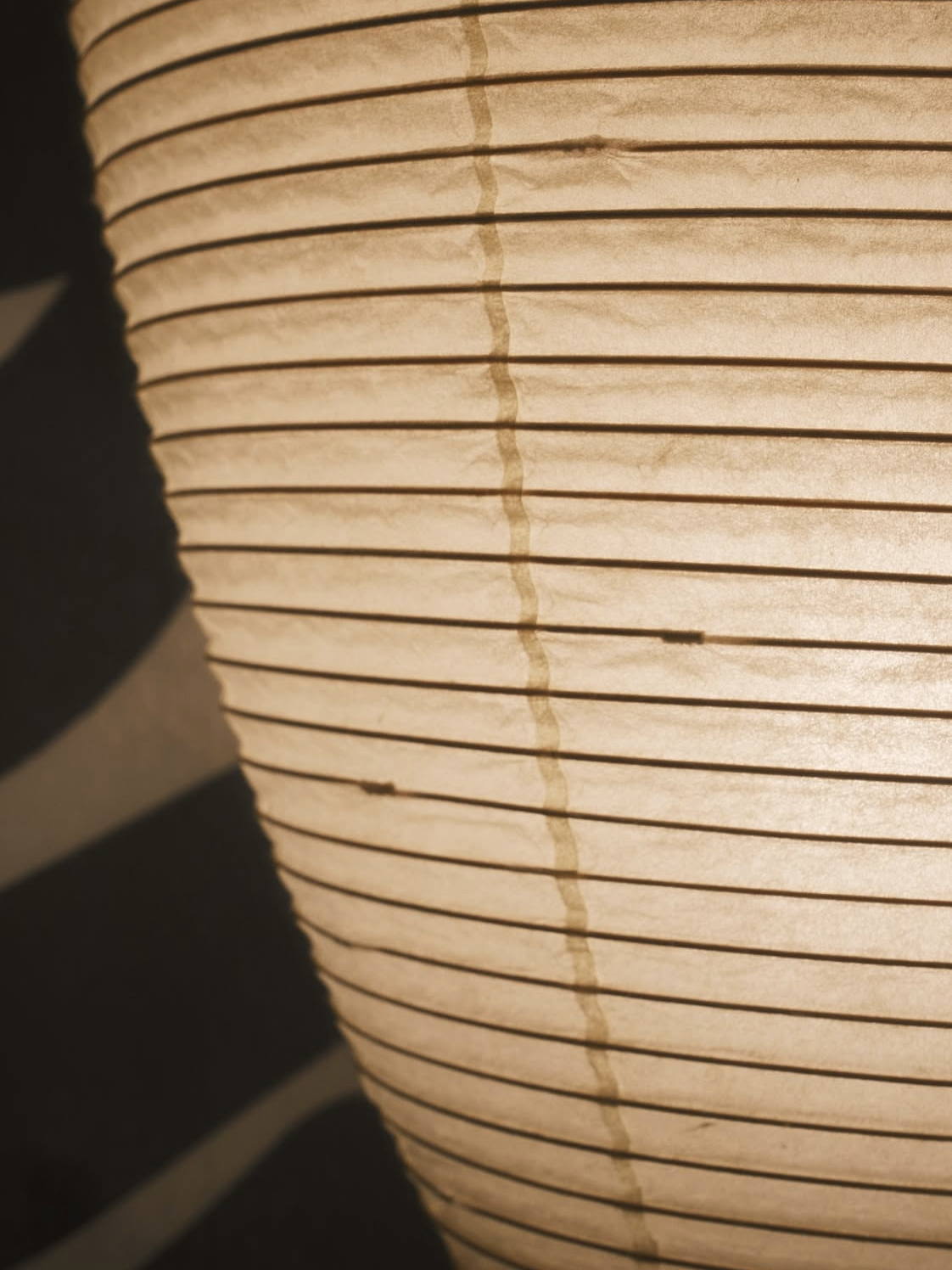 NOGUCHI AKARI 5A — Washi Paper Accent Table Lamp