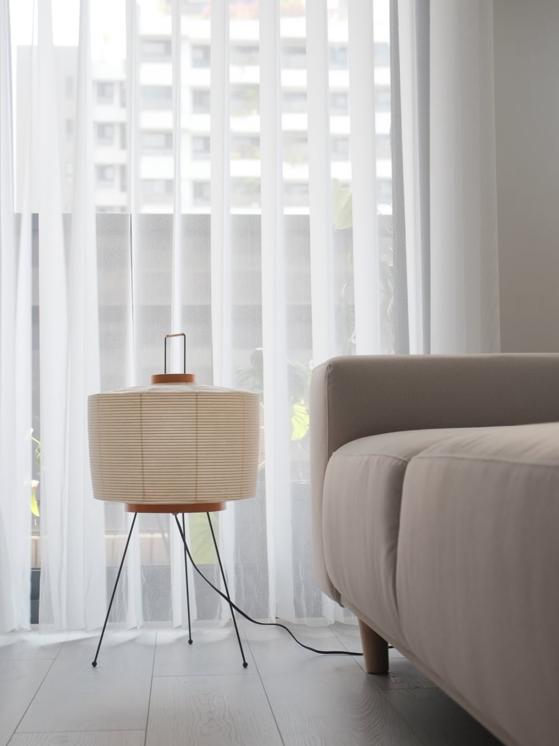 NOGUCHI AKARI 6A Table Lamp — Tall Washi Paper Lamp