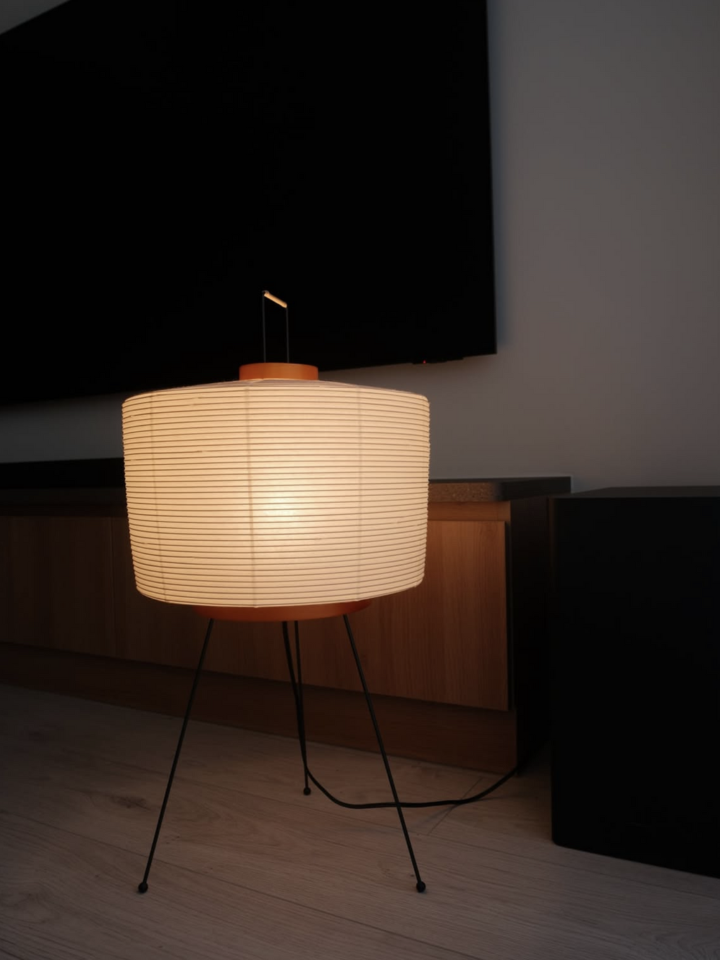 NOGUCHI AKARI 6A Table Lamp — Tall Washi Paper Lamp