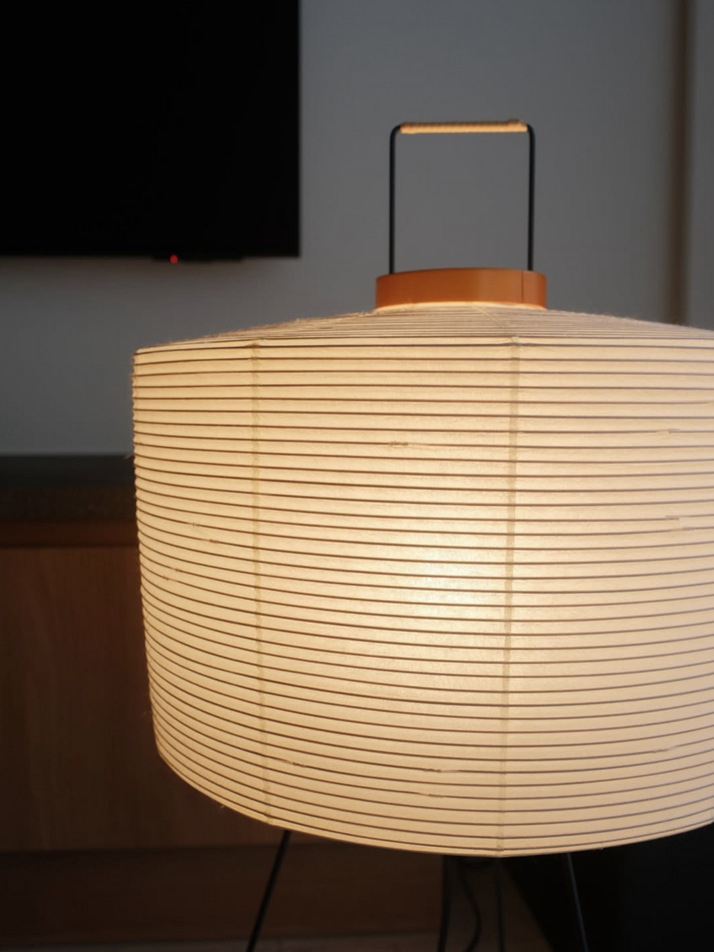 NOGUCHI AKARI 6A Table Lamp — Tall Washi Paper Lamp