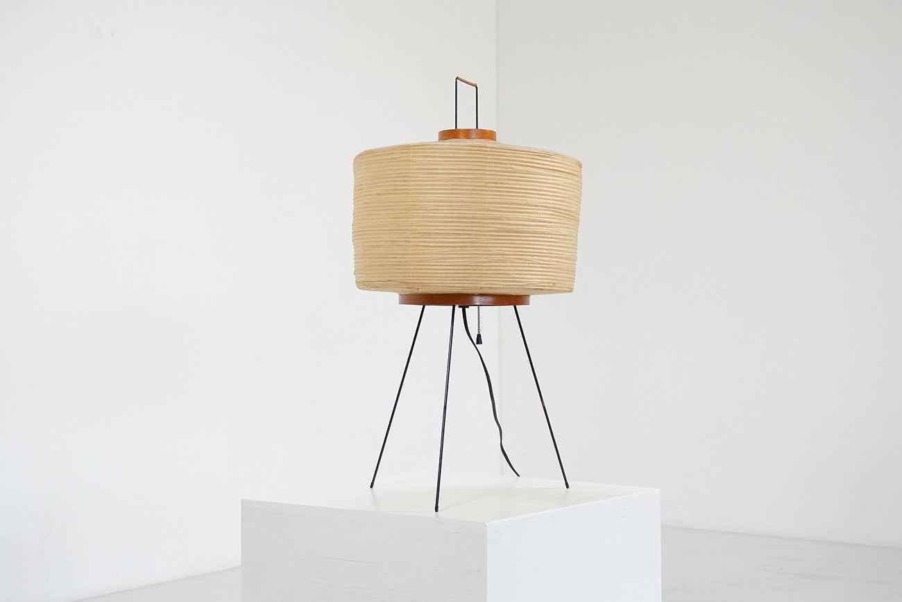 NOGUCHI AKARI 6A Table Lamp — Tall Washi Paper Lamp