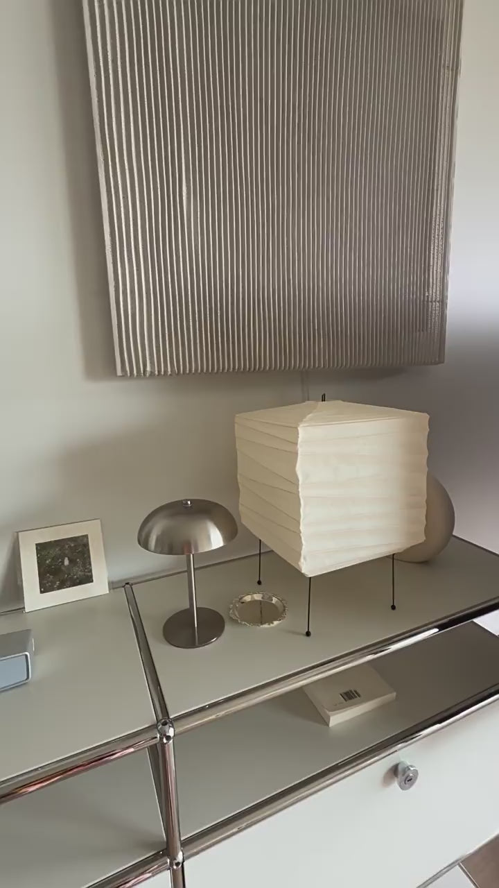 Noguchi AKARI 3X Tripod Floor/table Lamp